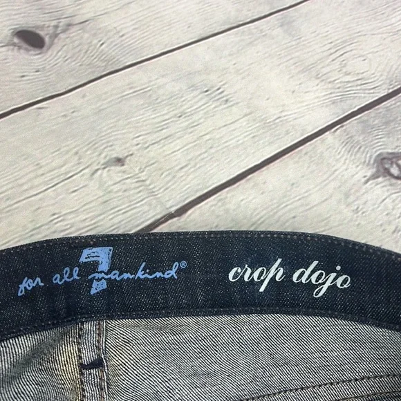 7 for All Mankind | Cropped Dojo Jeans | Dark Wash | Size 30 - Picture 7 of 11